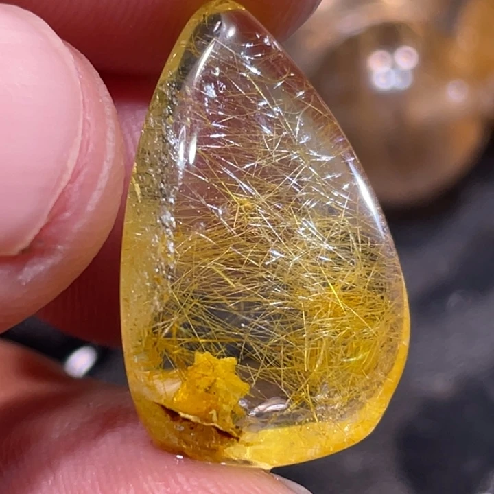 彭***平未镶嵌颈饰发晶钛晶