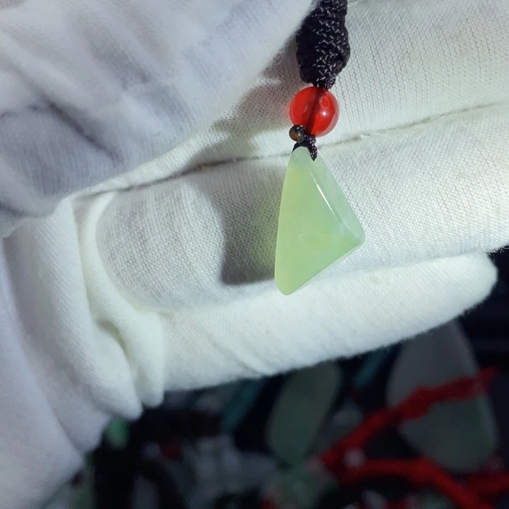 翡翠未镶嵌挂件片料