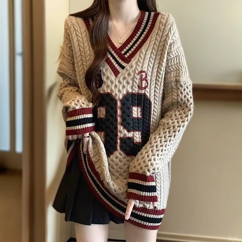 韩版小个子显瘦字母刺绣露肩v领毛衣女学生秋冬毛茸茸加厚针织衫