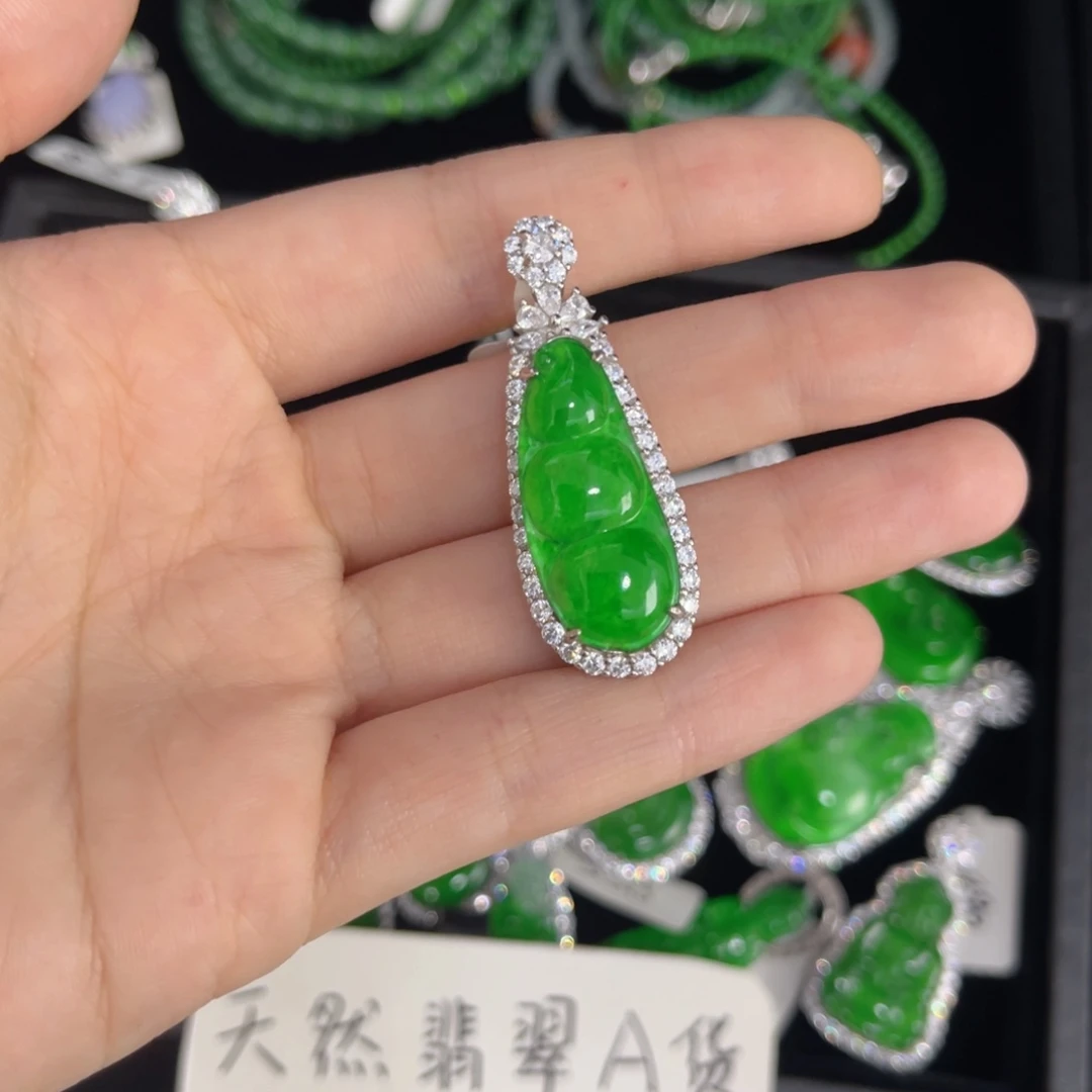 银S925镶嵌戒指翡翠福豆吊坠