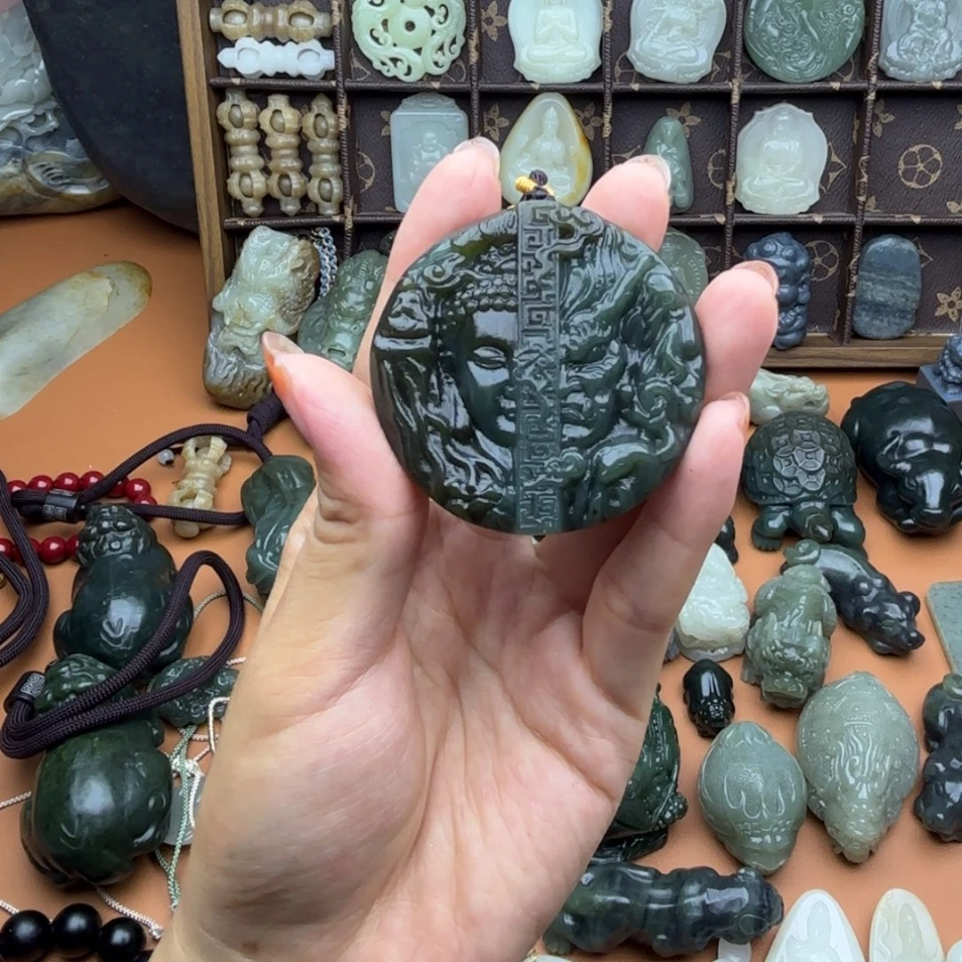 未镶嵌和田玉挂件