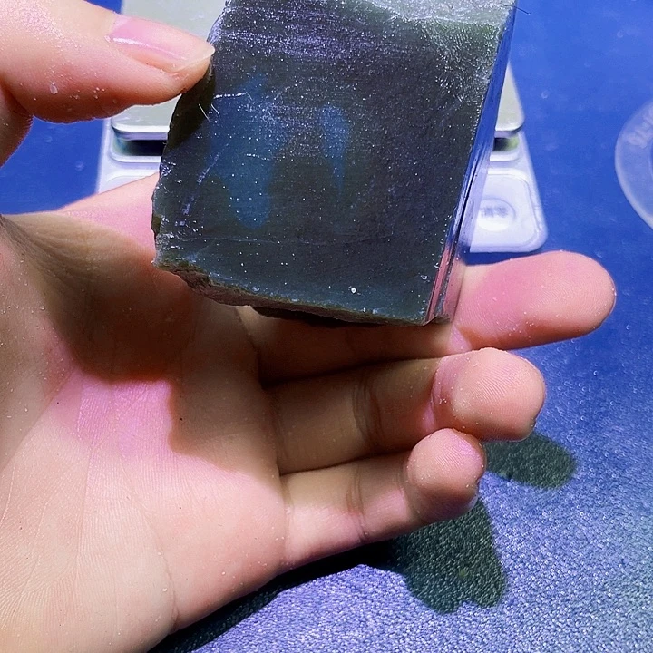 未镶嵌和田玉（糖玉）珠宝半成品