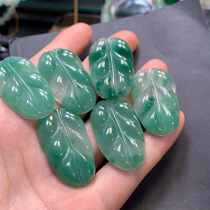 颈饰未镶嵌石英质玉多样性发货，发其一