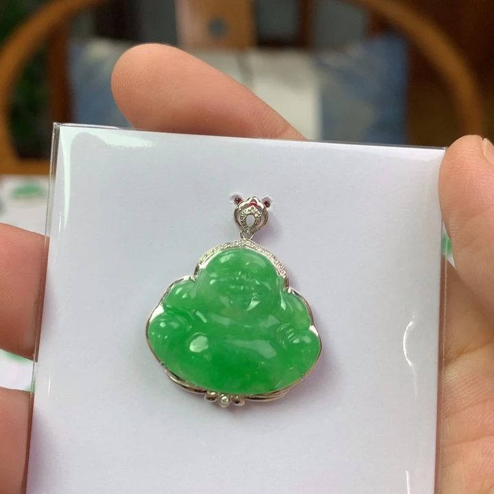 翡翠18K金镶嵌颈饰翡翠吊坠
