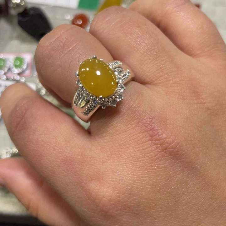 翡翠未镶嵌戒指缅甸天然翡翠