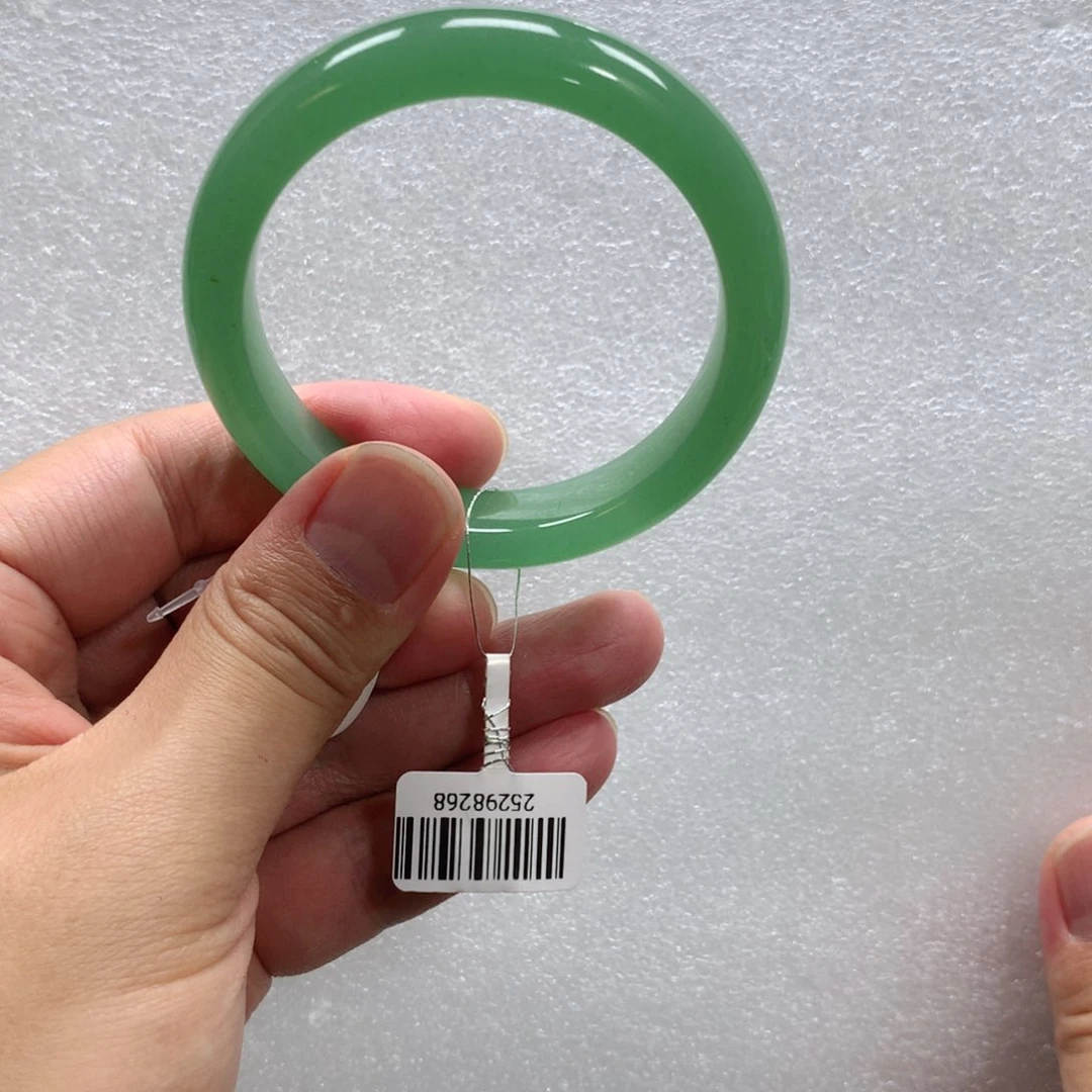 石英质玉手镯未镶嵌青青55-多人