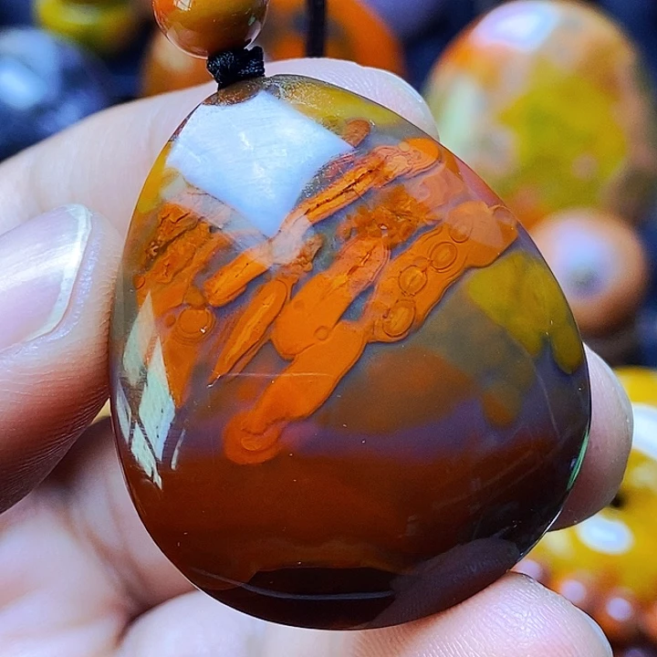 玛瑙/玉髓颈饰未镶嵌