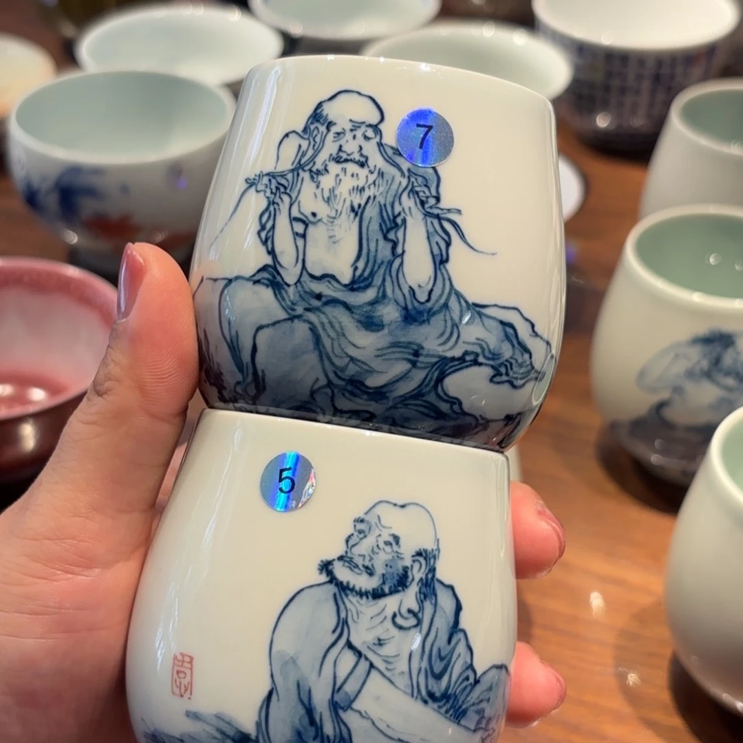 大***友景德镇手绘青花人物杯