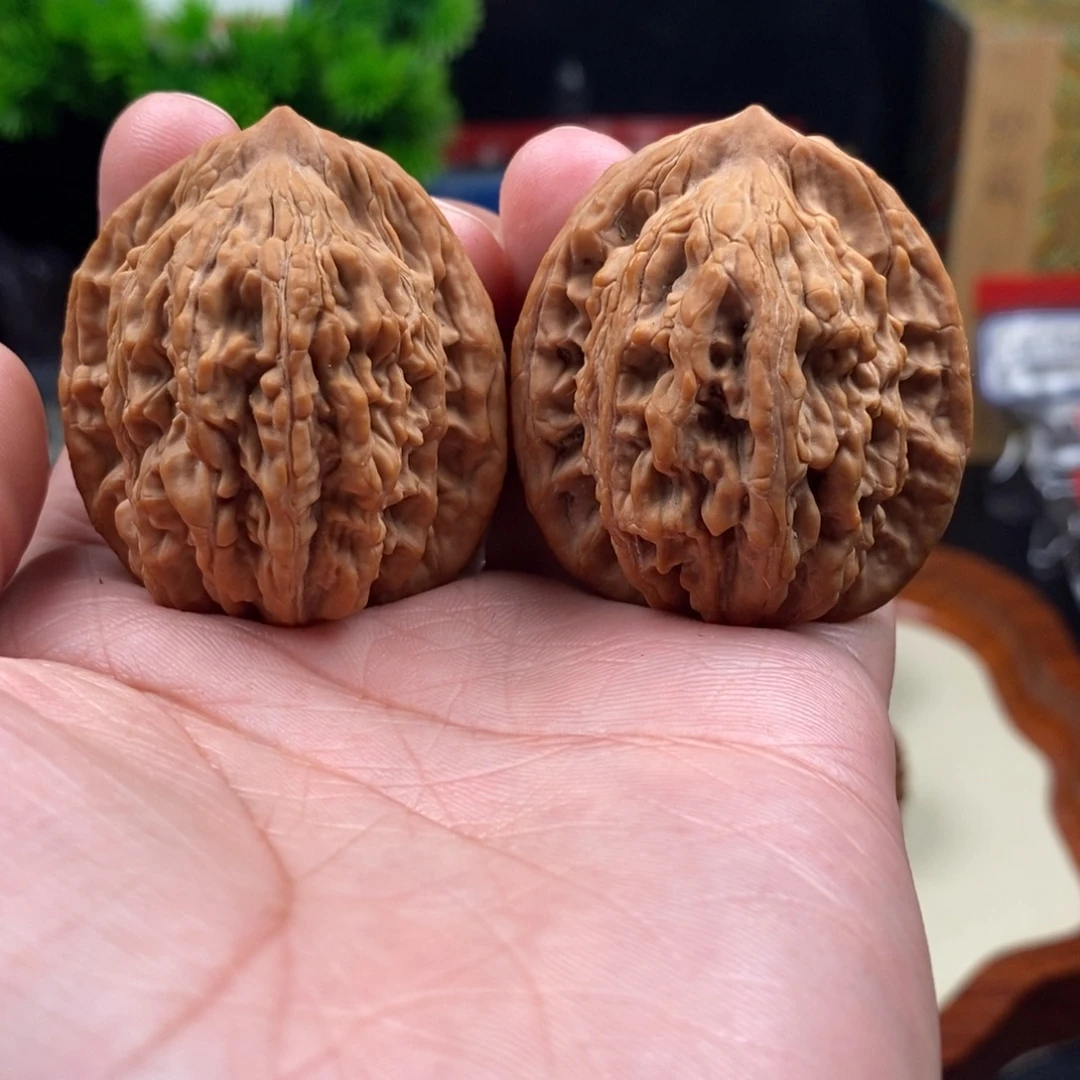 文玩核桃把件麦虎40