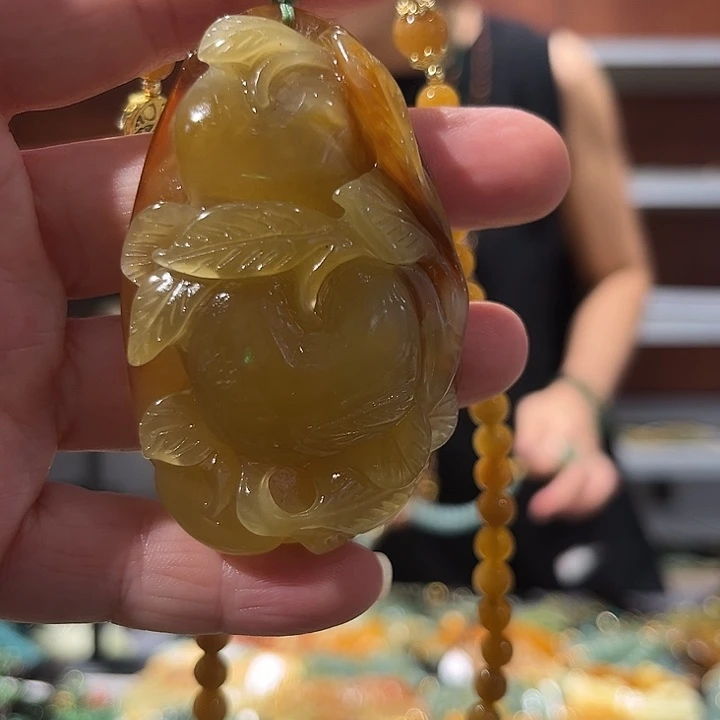 岫玉未镶嵌毛衣链