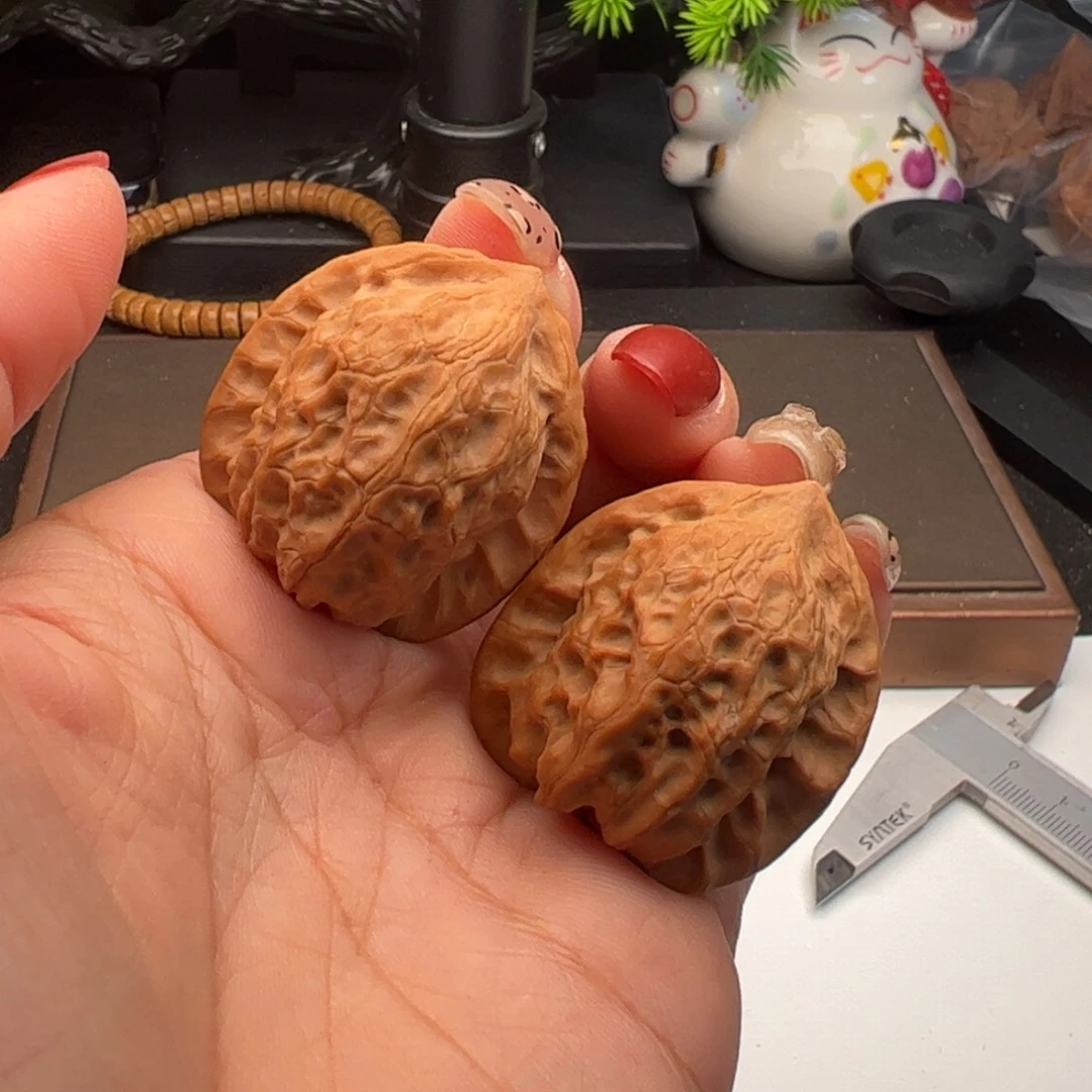 文玩核桃吊坠滢舍利塔32