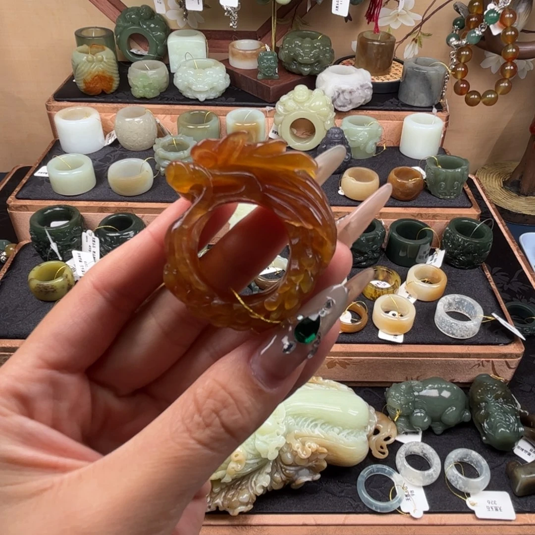 蛇纹石玉未镶嵌戒指