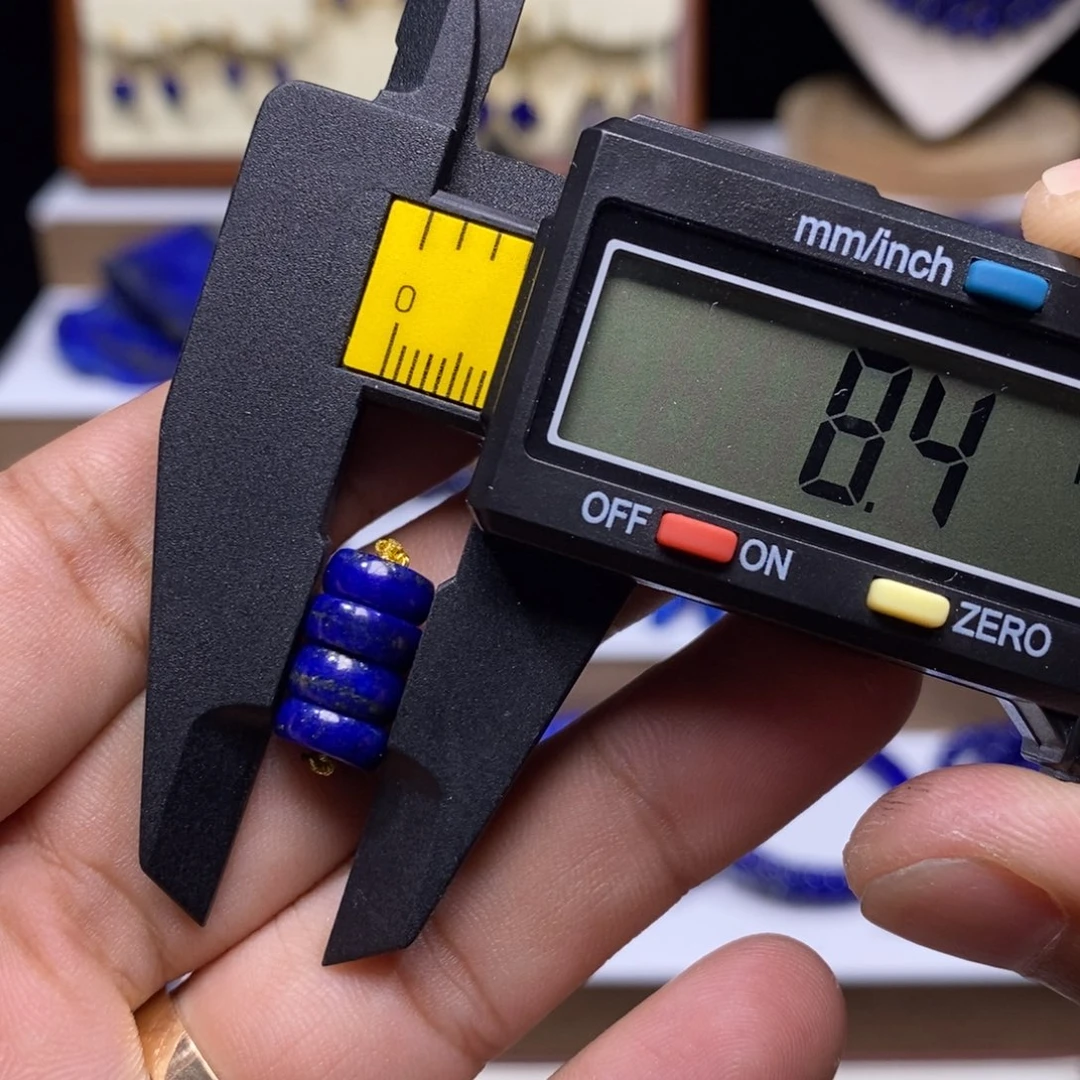 青金石未镶嵌隔片4个