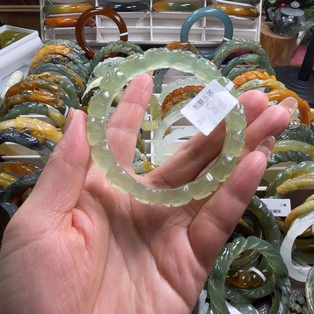 未镶嵌蛇纹石玉手镯