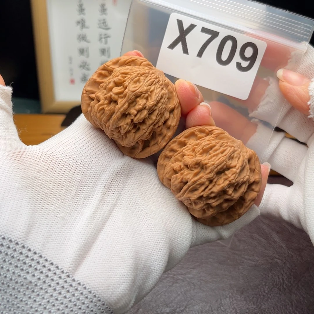 桃核把件46虎头下709