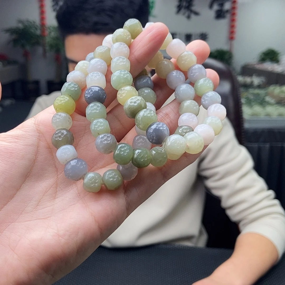 和田玉颜色多样性发拍一发一未镶嵌