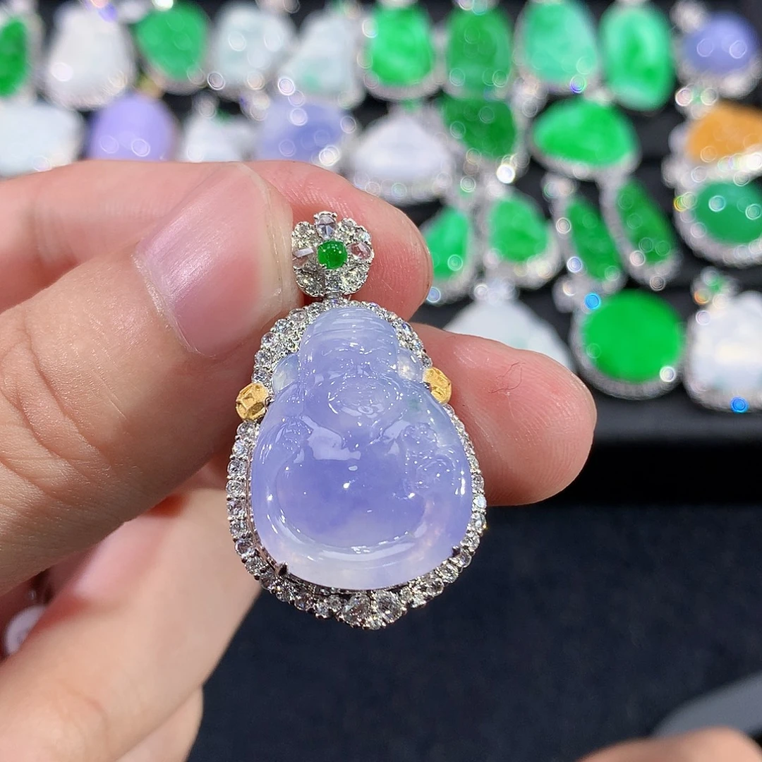 翡翠18K金镶嵌颈饰