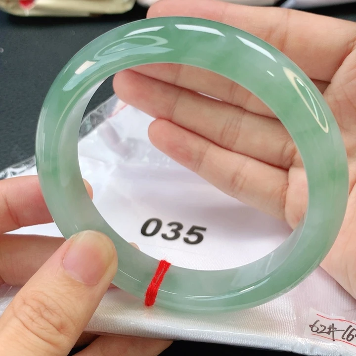 翡翠手镯未镶嵌缅甸62