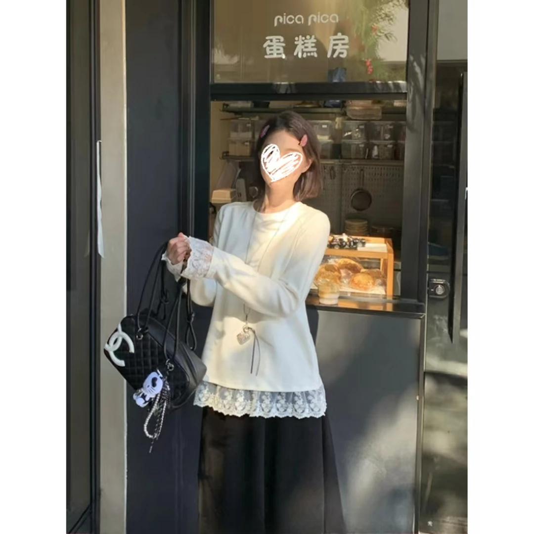 B213 B271白色圆领拼接蕾丝长袖T恤女冬季韩系设计感内搭打底衫