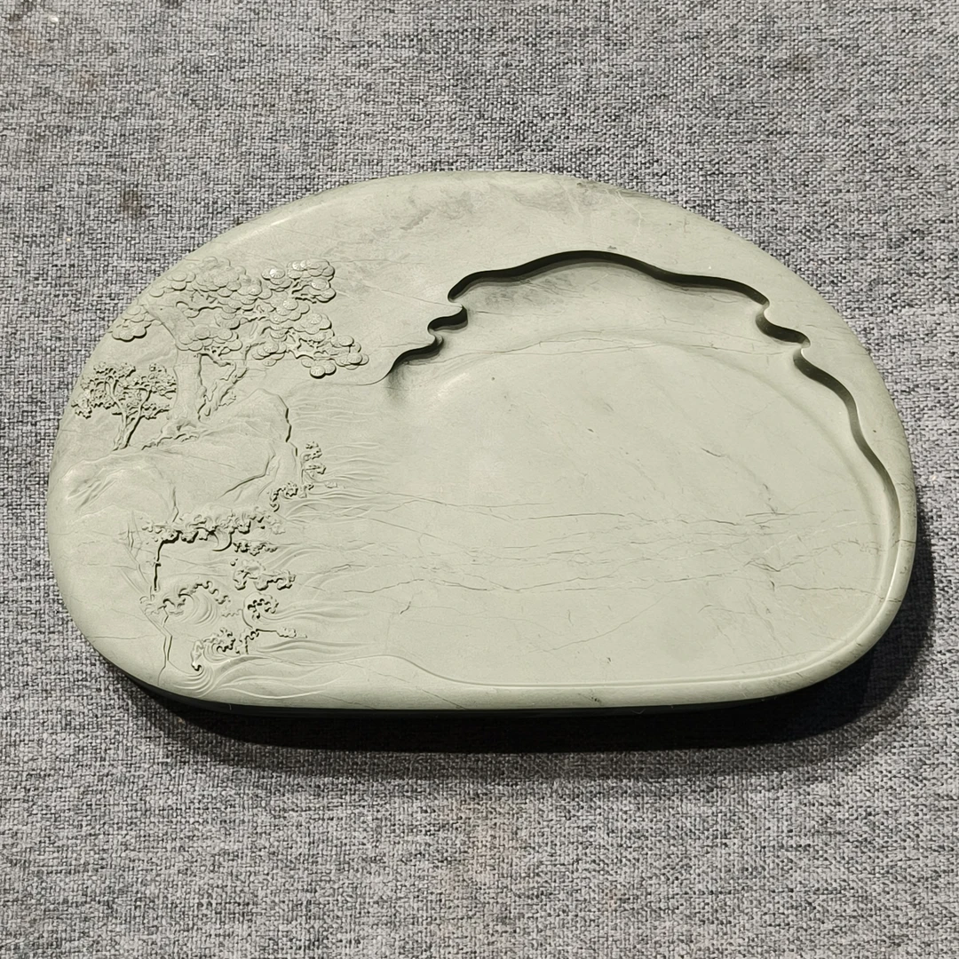 甘肃洮砚，水泉薄意山水砚，尺寸19.5*12.6*3厘米