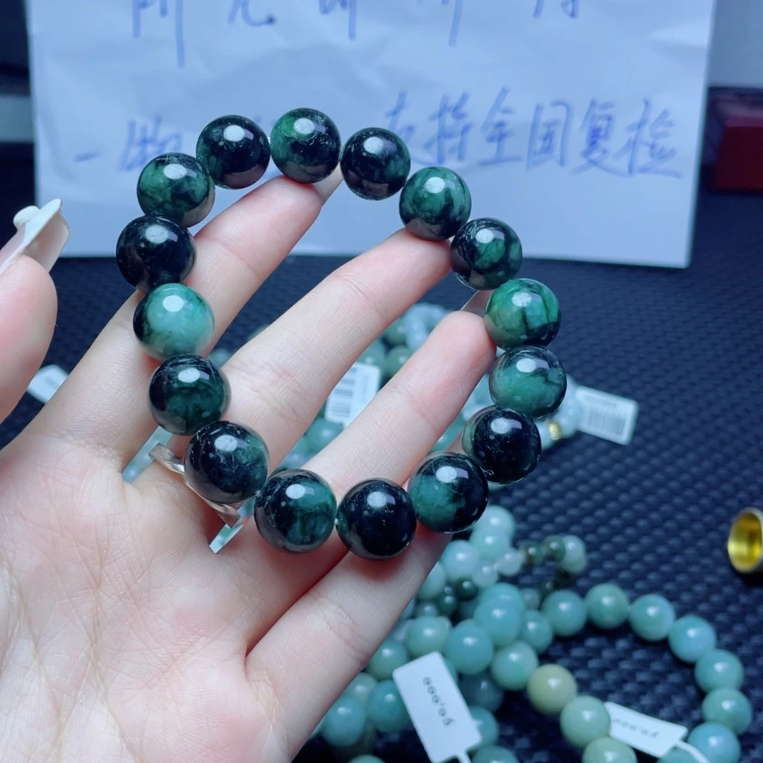 未镶嵌戒指翡翠珠串