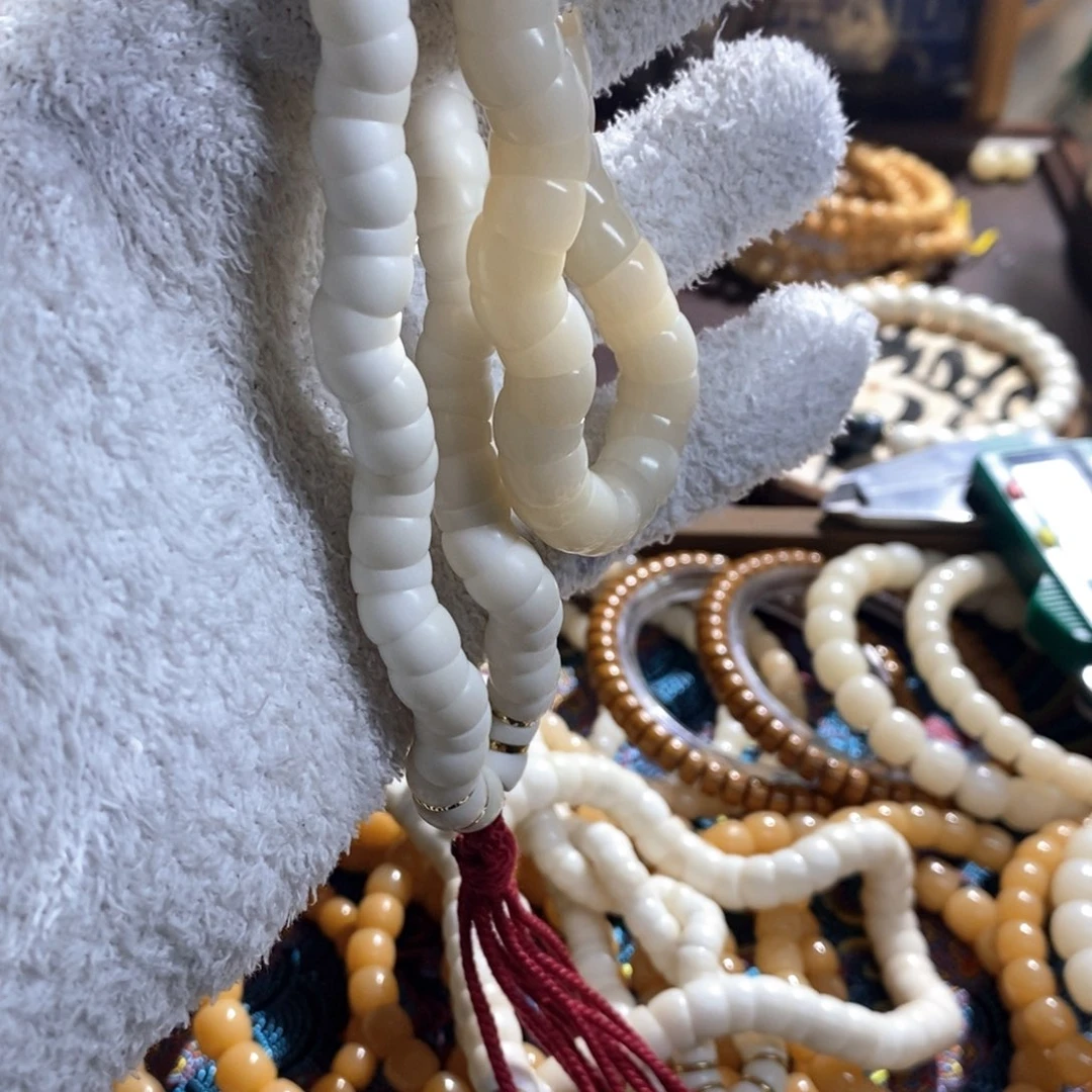 白玉菩提手串B****?菩提根