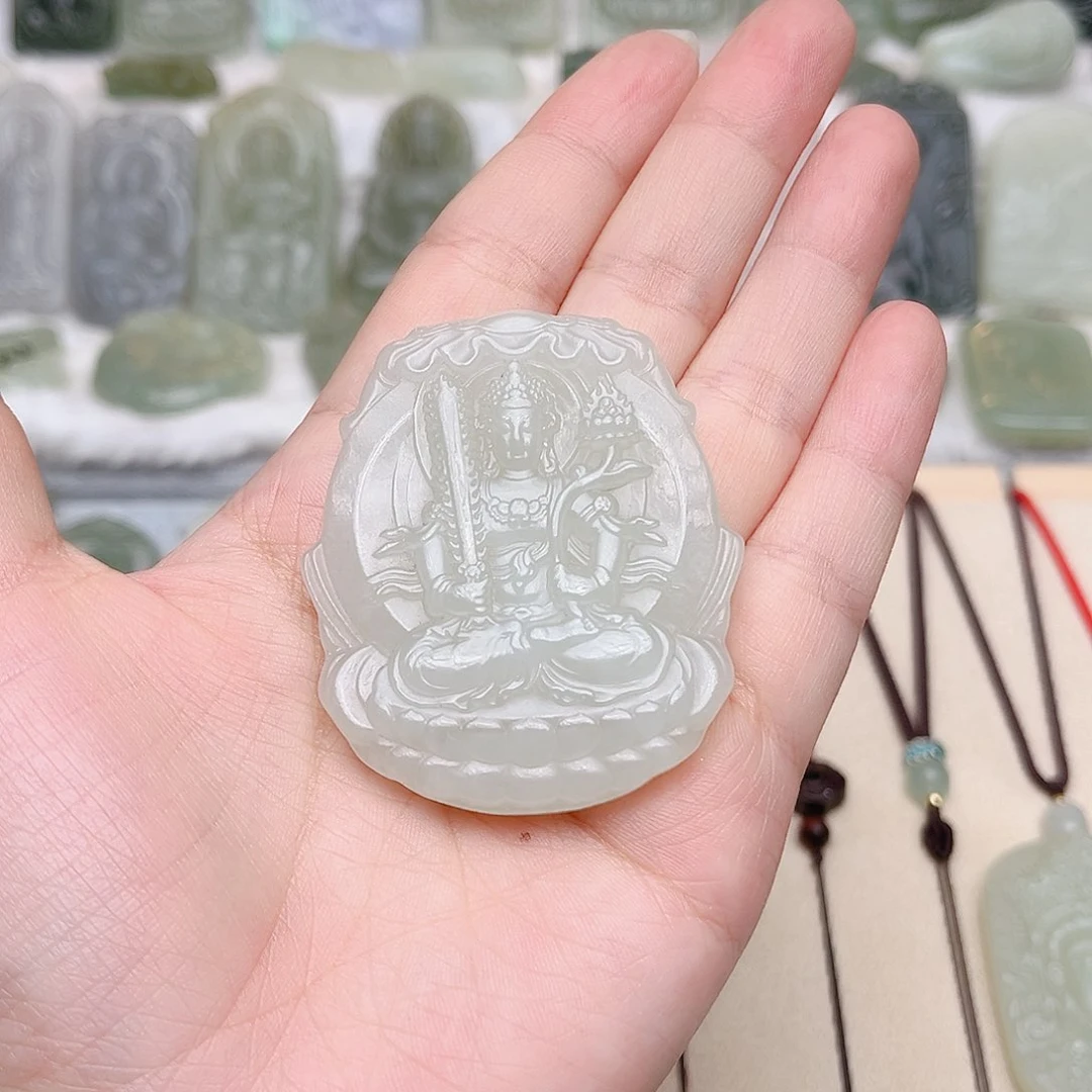 和田玉未镶嵌颈饰星*?