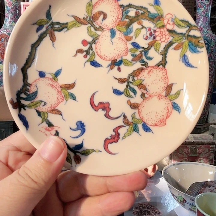 摆件景德镇高温陶瓷红希希桃子