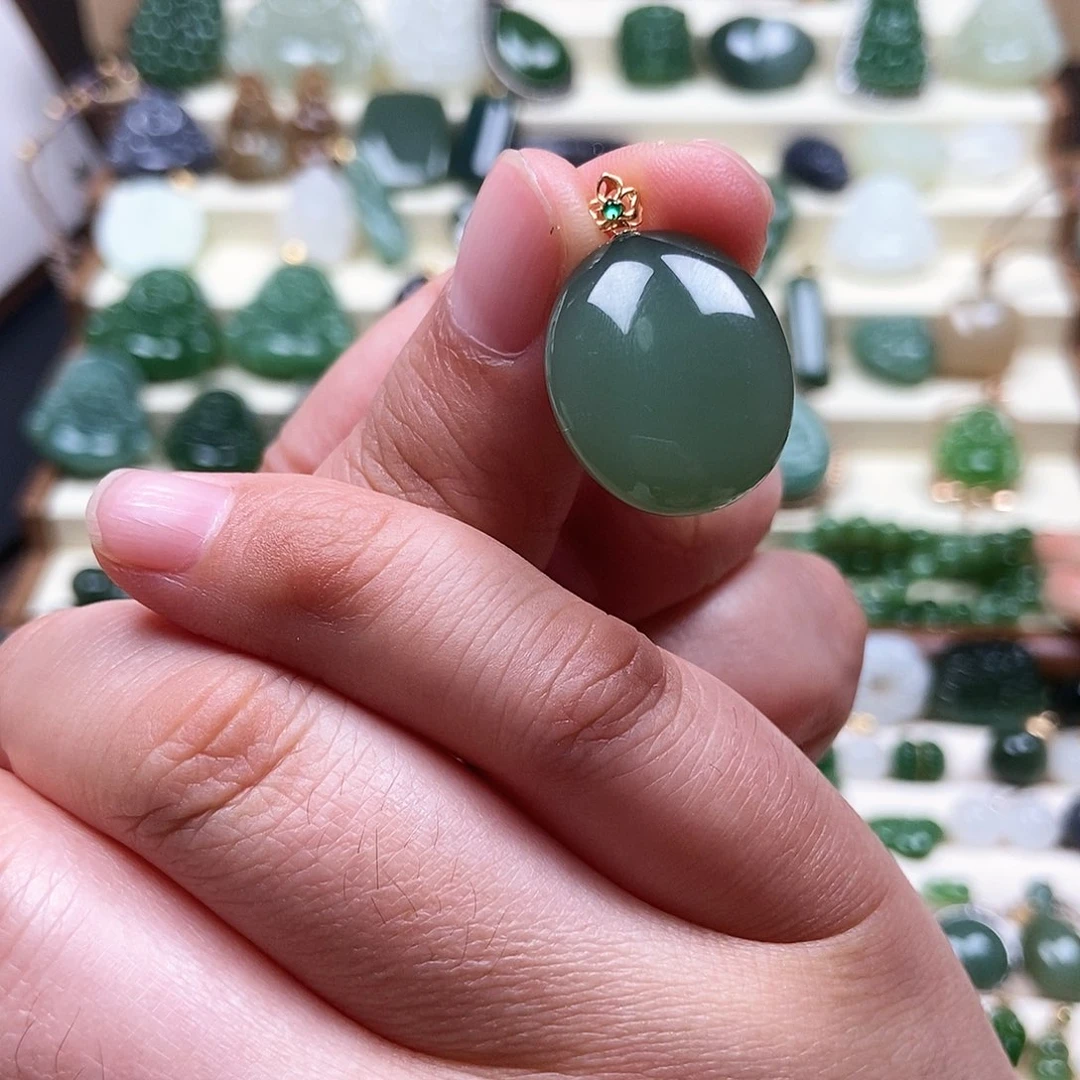 吊坠(不含链)18K金镶嵌和田玉