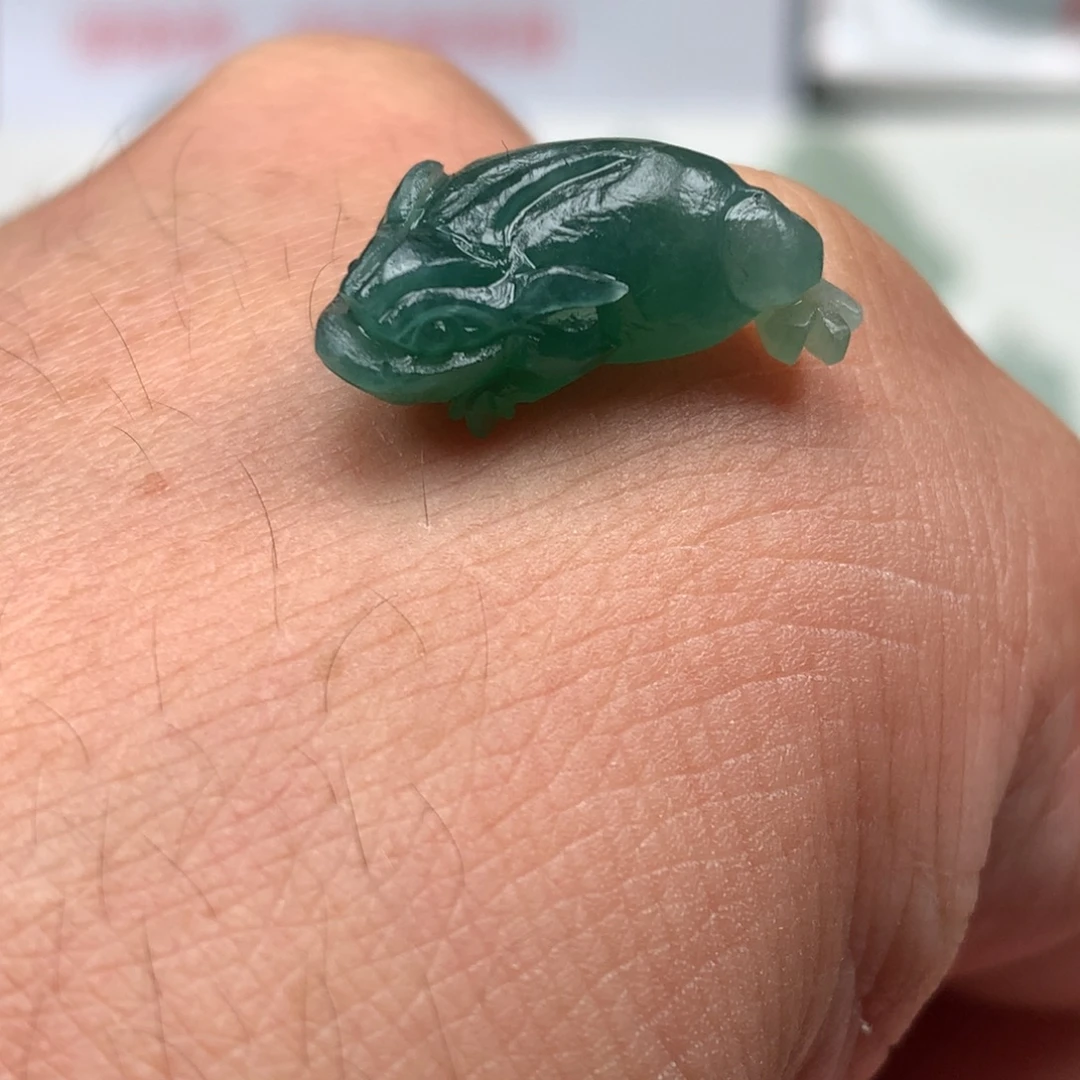 定制翡翠未镶嵌翡翠金蟾