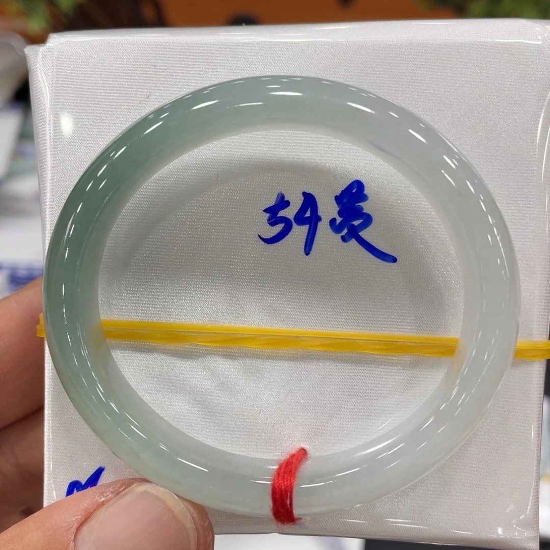 未镶嵌手镯翡翠缅甸