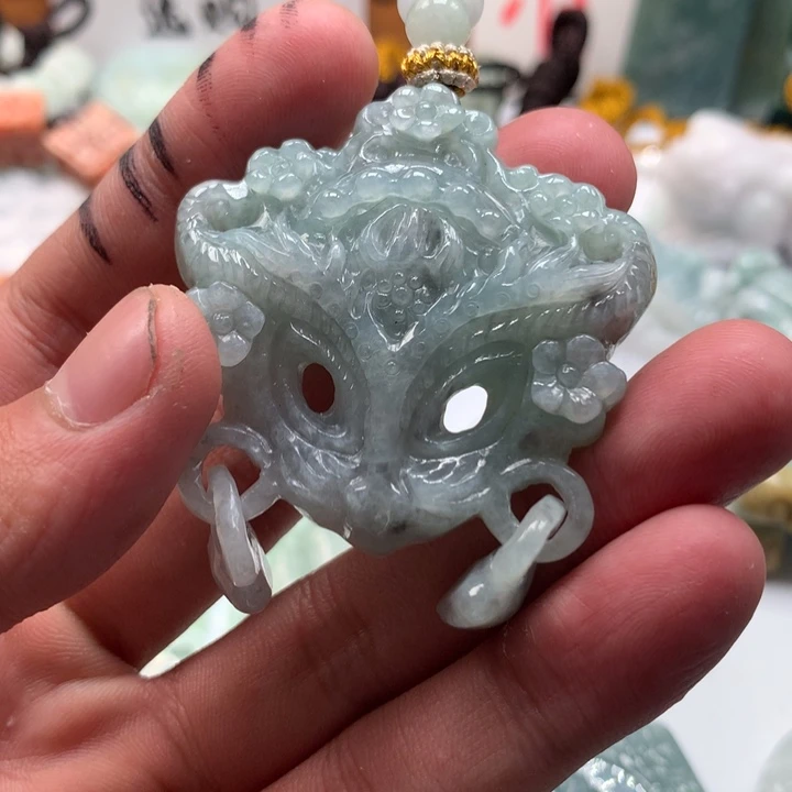 翡翠未镶嵌颈饰保真天然a货翡翠