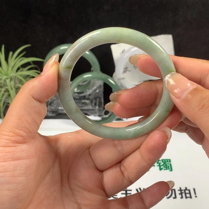 未镶嵌手镯翡翠80