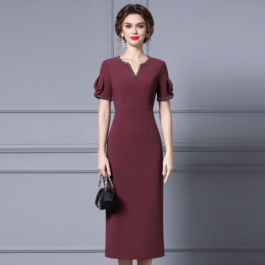 枝荔微胖巨好看的连衣裙2025新款钻今年流行爆款重要场合包臀裙子