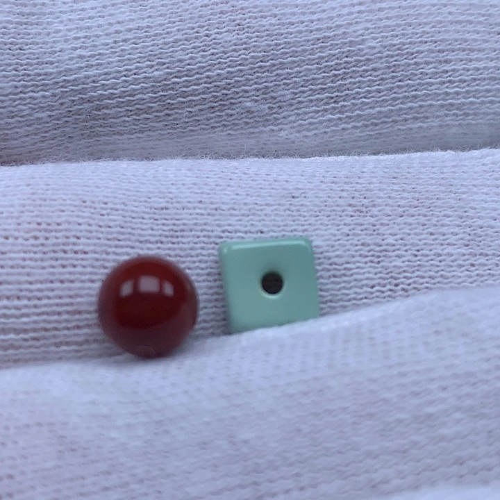 南红玛瑙未镶嵌珠宝奇石