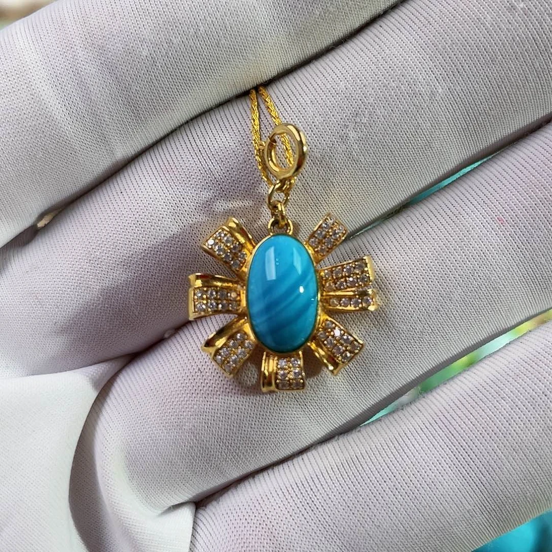 绿松石18K金镶嵌珠宝奇石