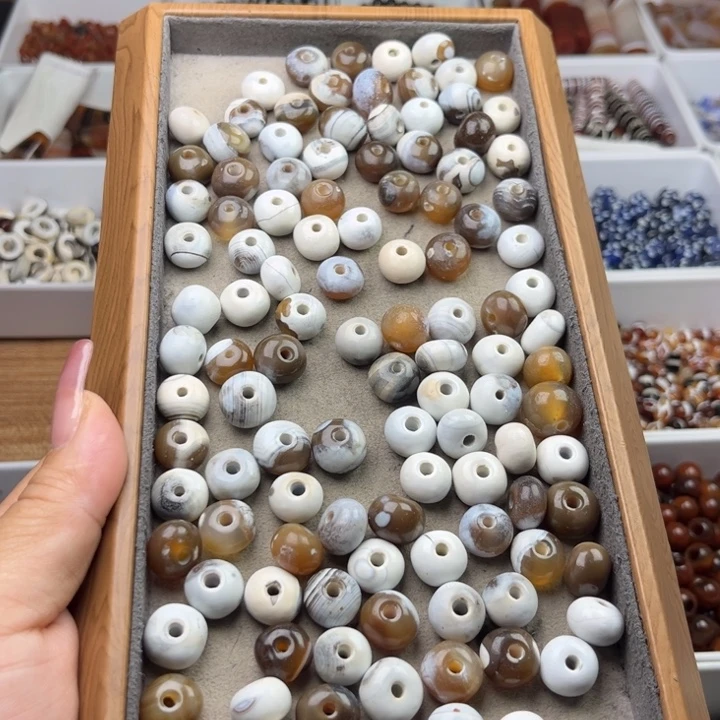 琉璃非金属2.6随机一颗