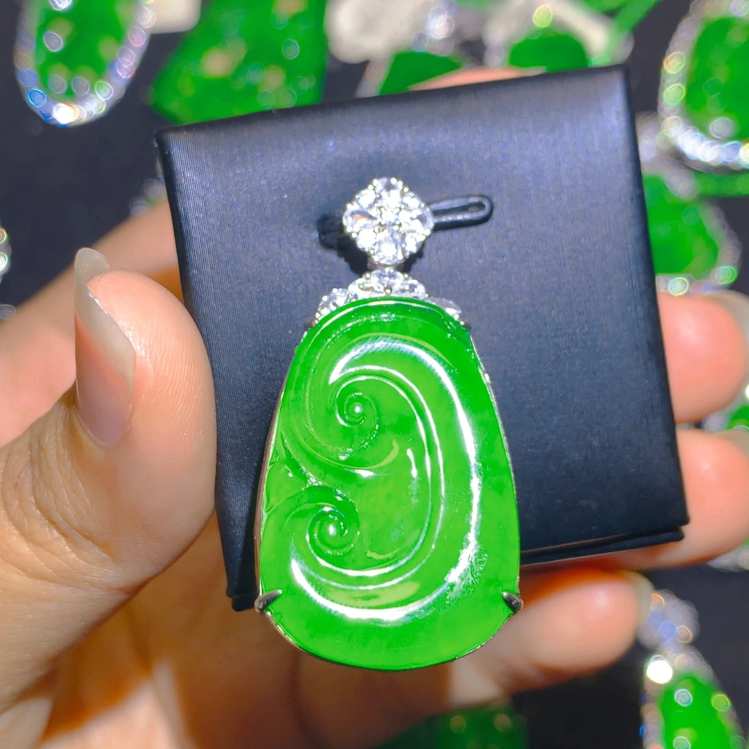 翡翠银S925镶嵌颈饰