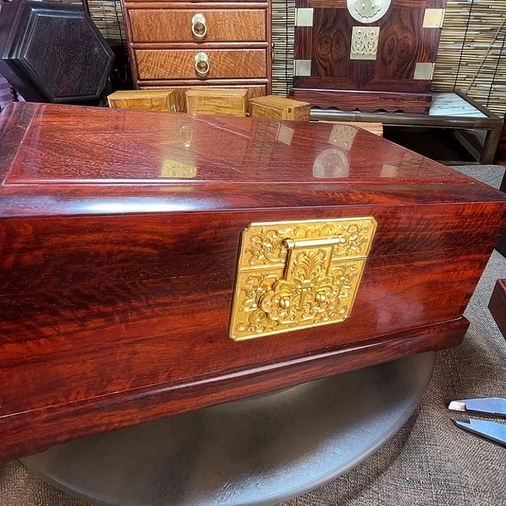 男***爵檀香紫檀（小叶紫檀）