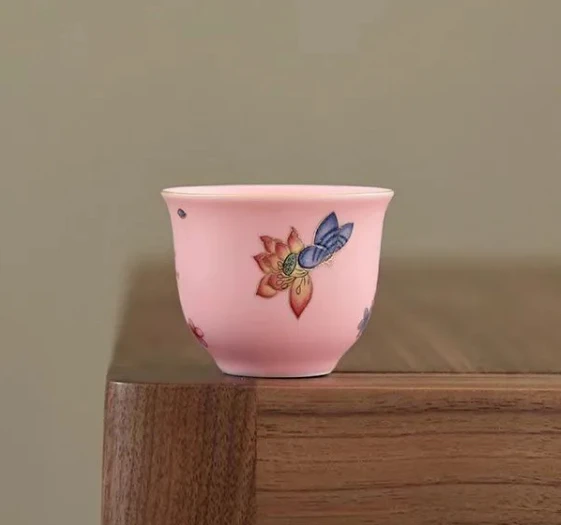 东瓷《蝶恋花》陶瓷粉瓷小客杯/容量10毫升