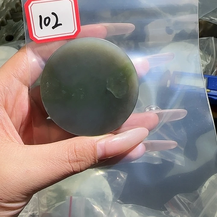 和田玉未镶嵌珠宝半成品