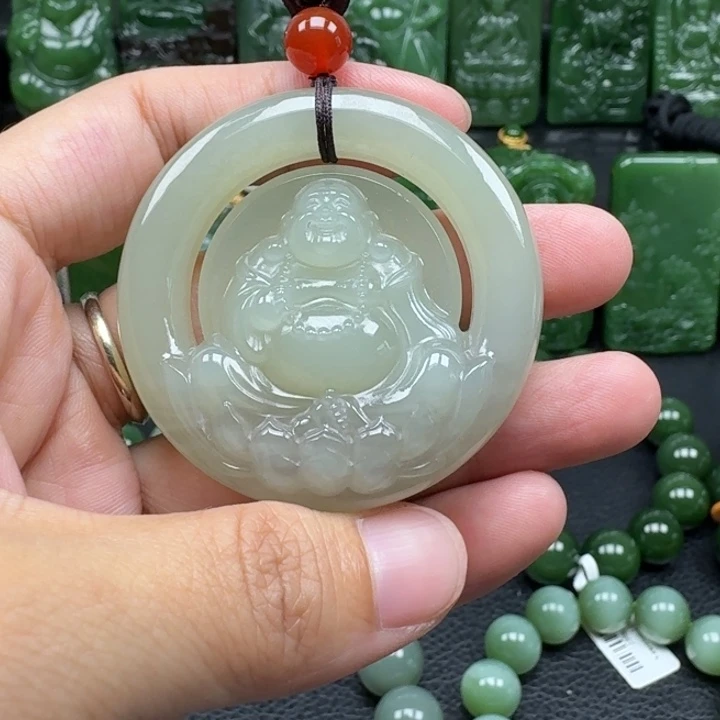 颈饰未镶嵌和田玉