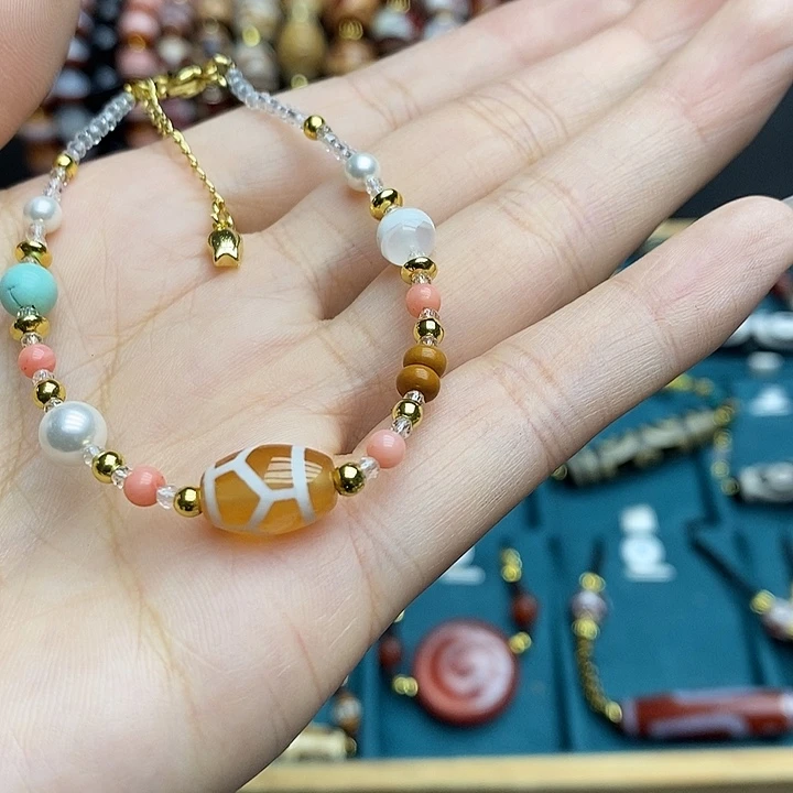 玛瑙/玉髓颈饰合金