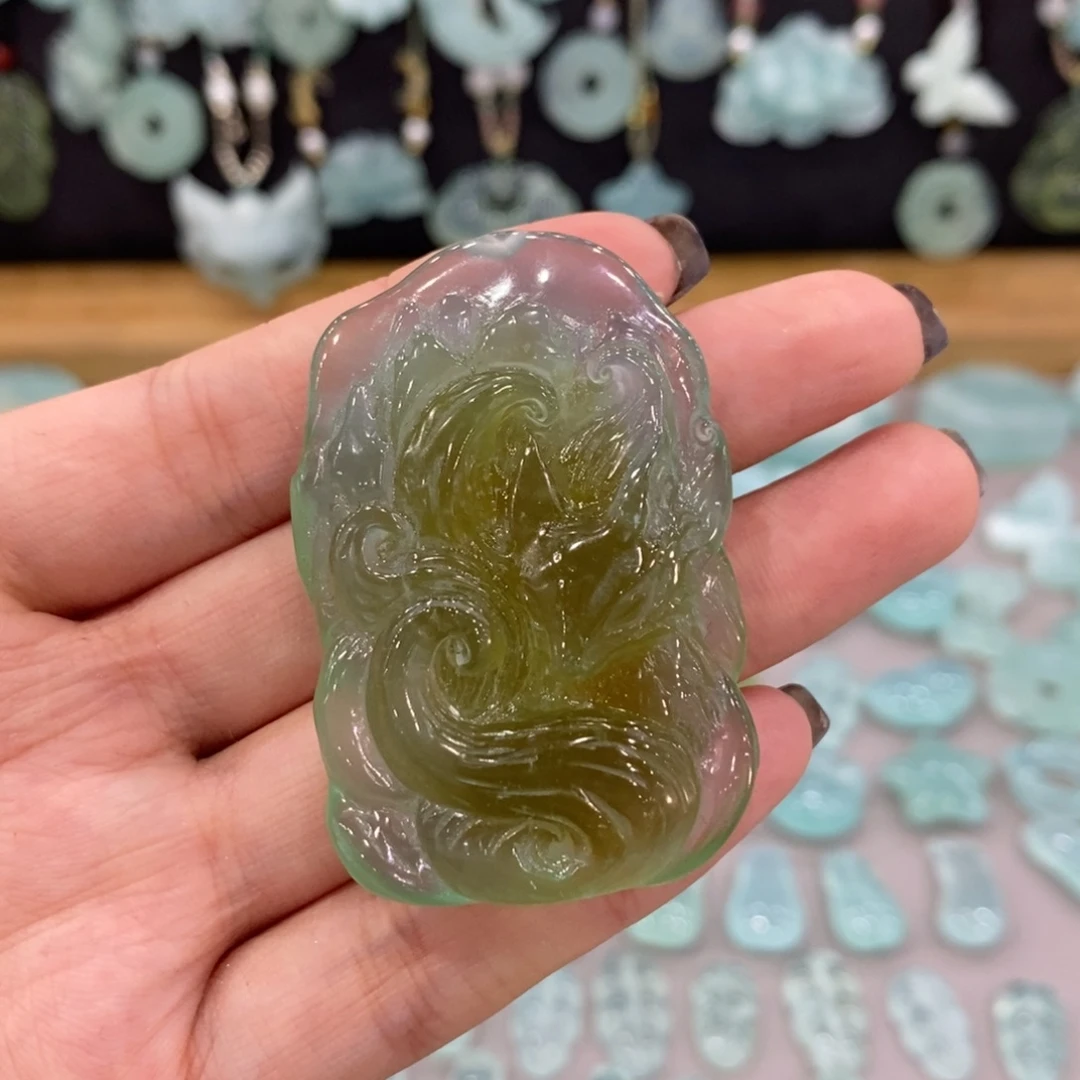 蛇纹石玉未镶嵌颈饰