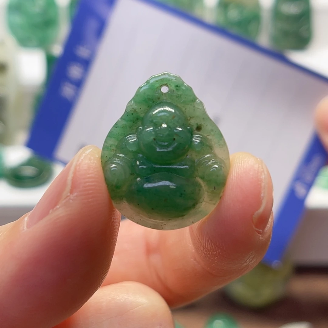 独山玉未镶嵌颈饰