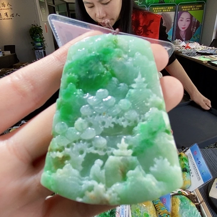 颈饰未镶嵌翡翠翡翠