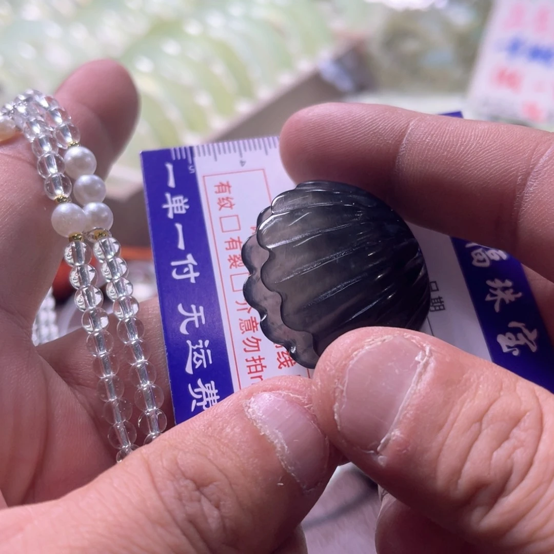 未镶嵌蛇纹石玉颈饰