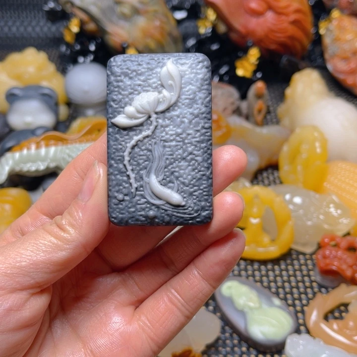 石英质玉挂件未镶嵌