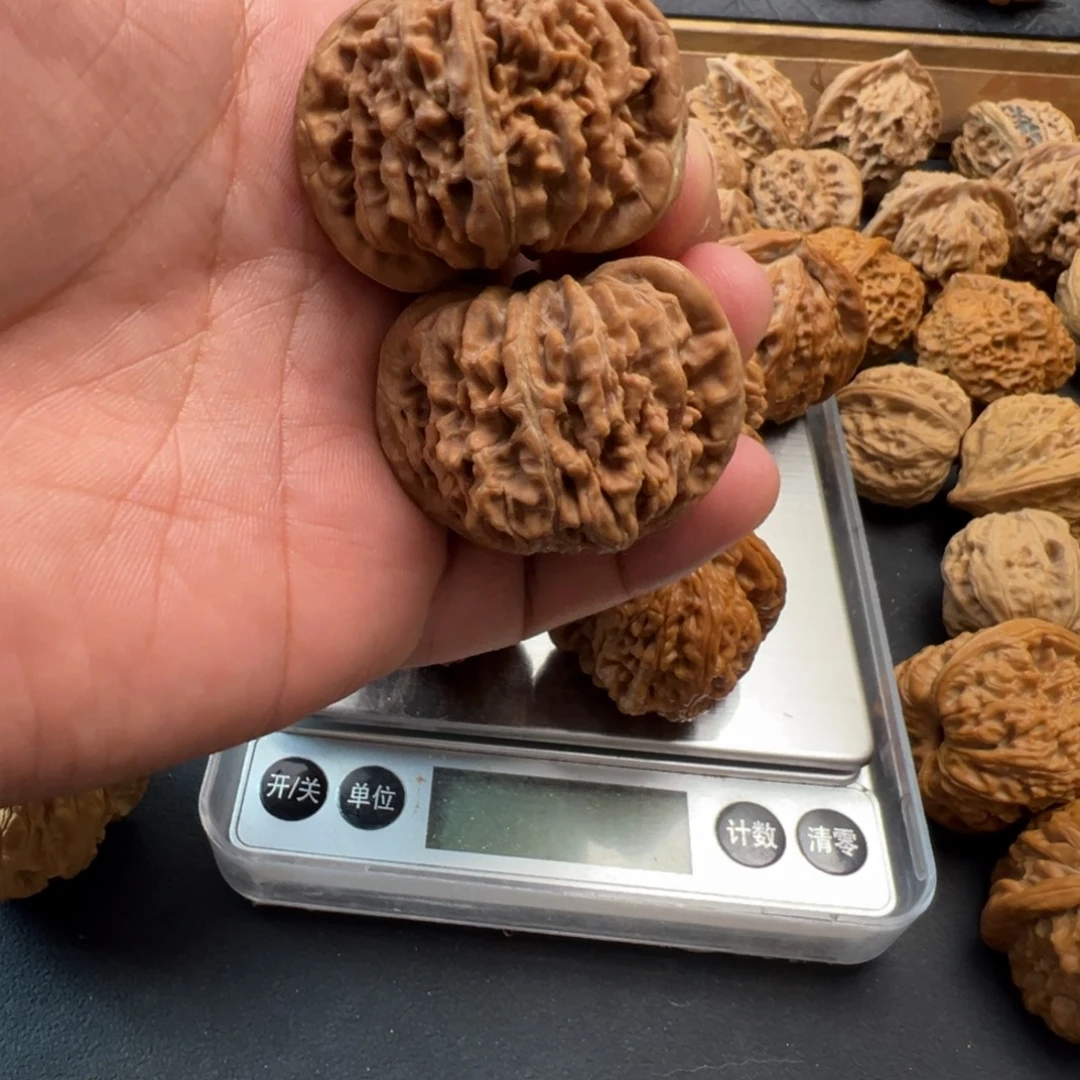 把件桃核文玩核桃，四座楼