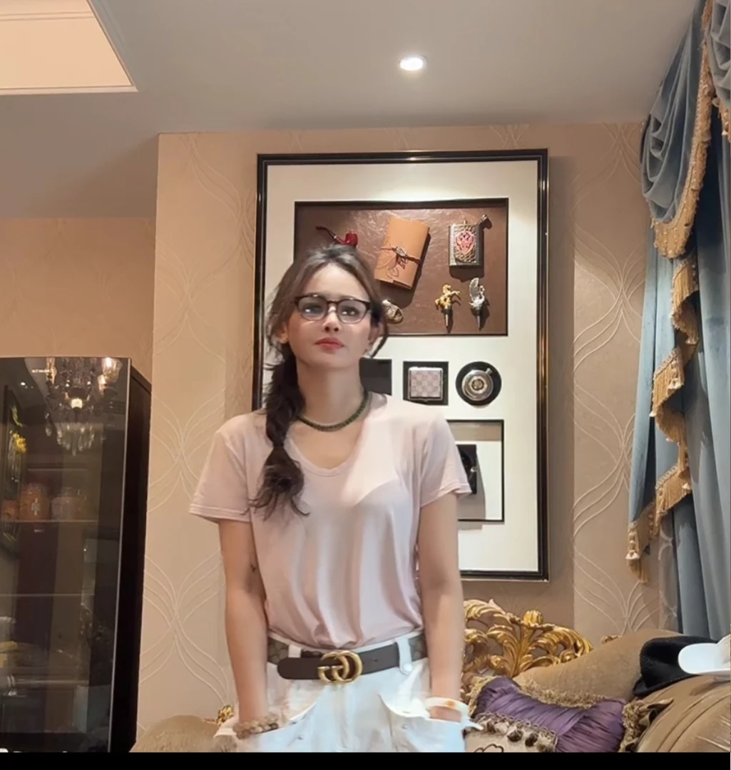 粉色超柔常规体恤